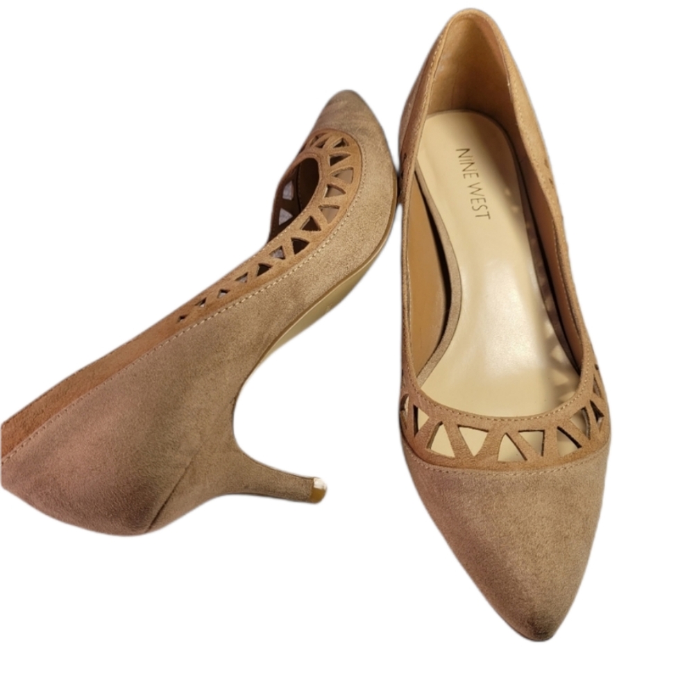 NINE WEST MERRITT KITTEN HEEL PUMP